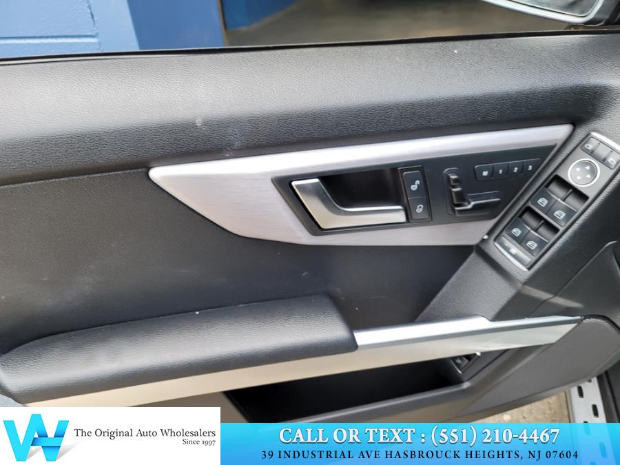 Used Mercedes-Benz GLK-Class 4MATIC 4dr GLK350 2012 | AW Auto & Truck Wholesalers, Inc. Hasbrouck Heights, New Jersey Used Mercedes-Benz GLK-Class 4MATIC 4dr GLK350 2012 | AW Auto & Truck Wholesalers, Inc. Hasbrouck Heights, New Jersey