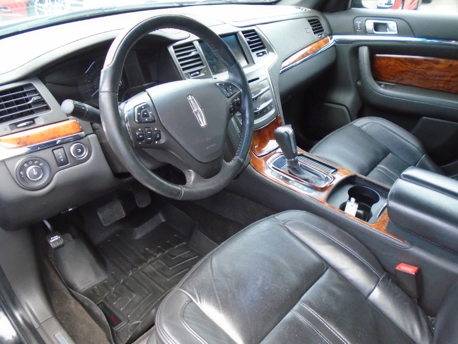 Used Lincoln MKS 4dr Sdn 3.7L AWD 2015 | Jim Juliani Motors. Waterbury, Connecticut