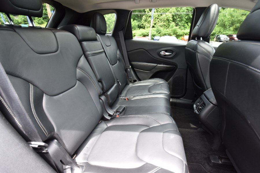 Used Jeep Cherokee 4WD 4dr Limited 2015 | Highline Car Connection. Waterbury, Connecticut Used Jeep Cherokee 4WD 4dr Limited 2015 | Highline Car Connection. Waterbury, Connecticut
