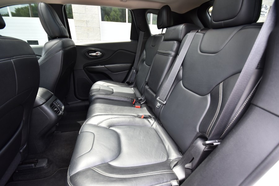 Used Jeep Cherokee 4WD 4dr Limited 2015 | Highline Car Connection. Waterbury, Connecticut Used Jeep Cherokee 4WD 4dr Limited 2015 | Highline Car Connection. Waterbury, Connecticut