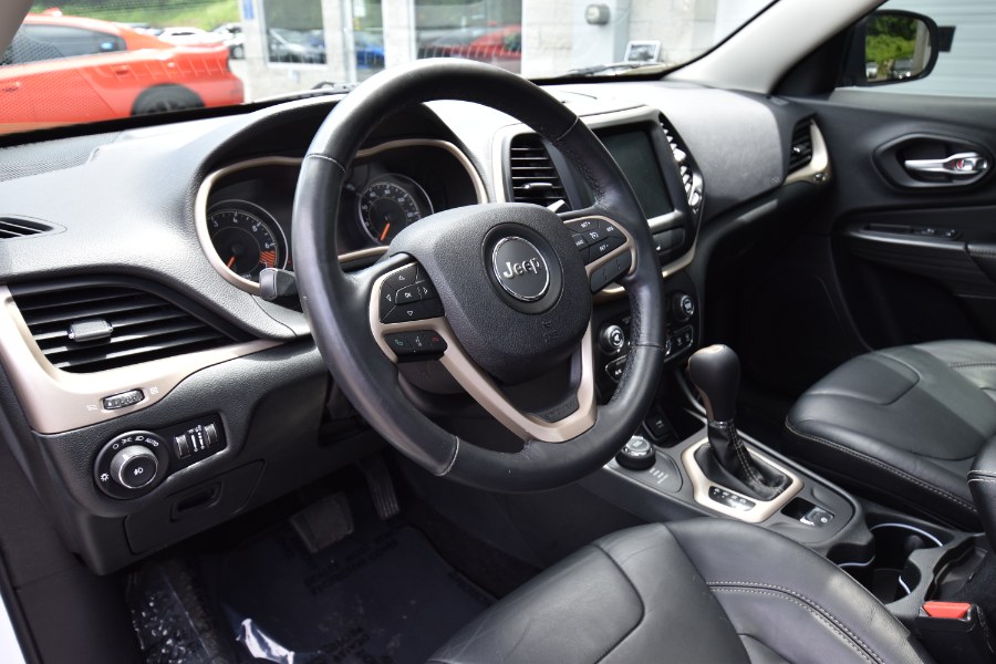 Used Jeep Cherokee 4WD 4dr Limited 2015 | Highline Car Connection. Waterbury, Connecticut Used Jeep Cherokee 4WD 4dr Limited 2015 | Highline Car Connection. Waterbury, Connecticut