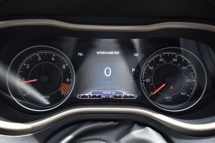Used Jeep Cherokee 4WD 4dr Limited 2015 | Highline Car Connection. Waterbury, Connecticut Used Jeep Cherokee 4WD 4dr Limited 2015 | Highline Car Connection. Waterbury, Connecticut