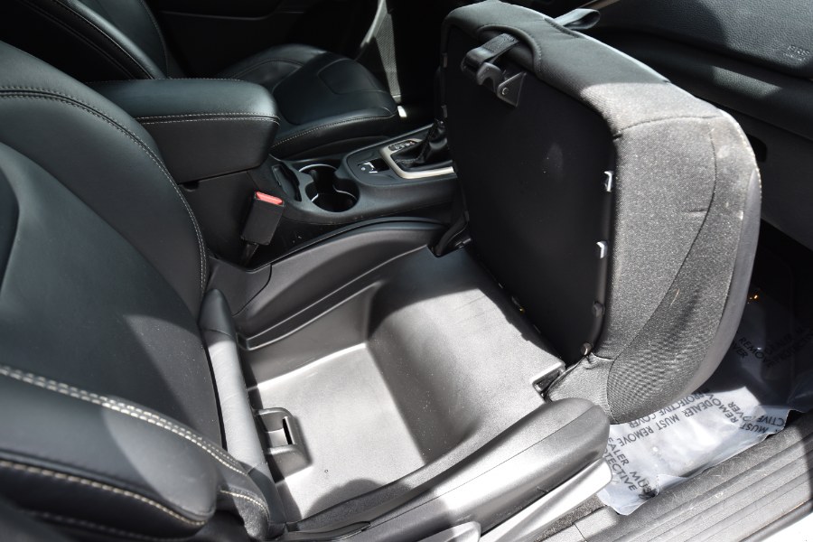 Used Jeep Cherokee 4WD 4dr Limited 2015 | Highline Car Connection. Waterbury, Connecticut Used Jeep Cherokee 4WD 4dr Limited 2015 | Highline Car Connection. Waterbury, Connecticut