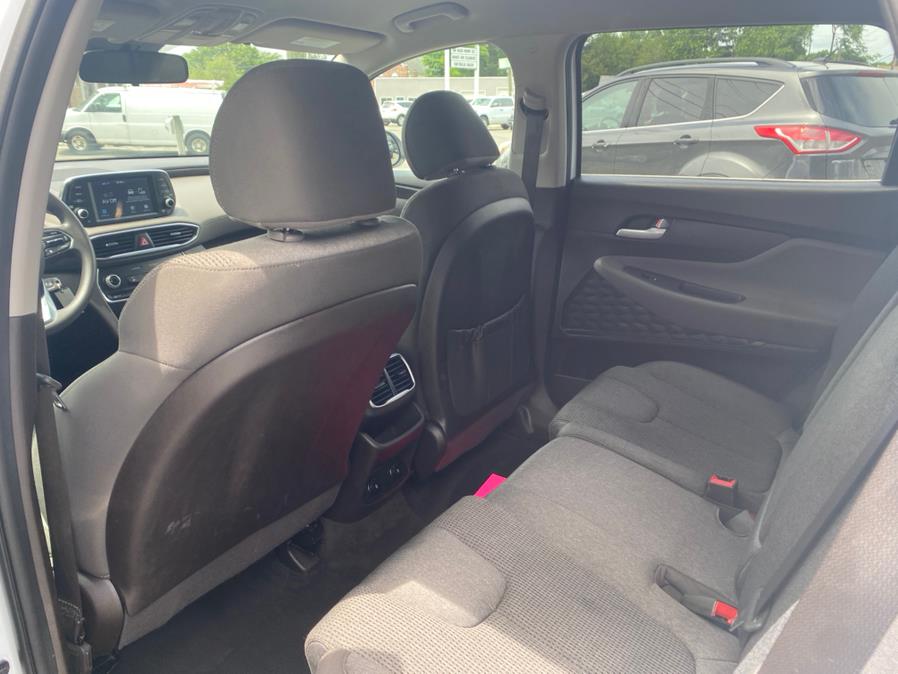 Used Hyundai Santa Fe SE 2.4L Auto FWD 2019 | Malkoon Motors. Agawam, Massachusetts Used Hyundai Santa Fe SE 2.4L Auto FWD 2019 | Malkoon Motors. Agawam, Massachusetts