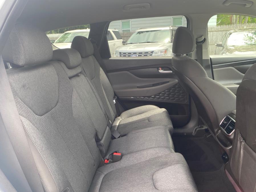 Used Hyundai Santa Fe SE 2.4L Auto FWD 2019 | Malkoon Motors. Agawam, Massachusetts Used Hyundai Santa Fe SE 2.4L Auto FWD 2019 | Malkoon Motors. Agawam, Massachusetts