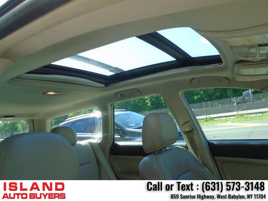 Used Subaru Outback 2.5i Limited AWD 4dr Wagon 2005 | Island Auto Buyers. West Babylon, New York Used Subaru Outback 2.5i Limited AWD 4dr Wagon 2005 | Island Auto Buyers. West Babylon, New York