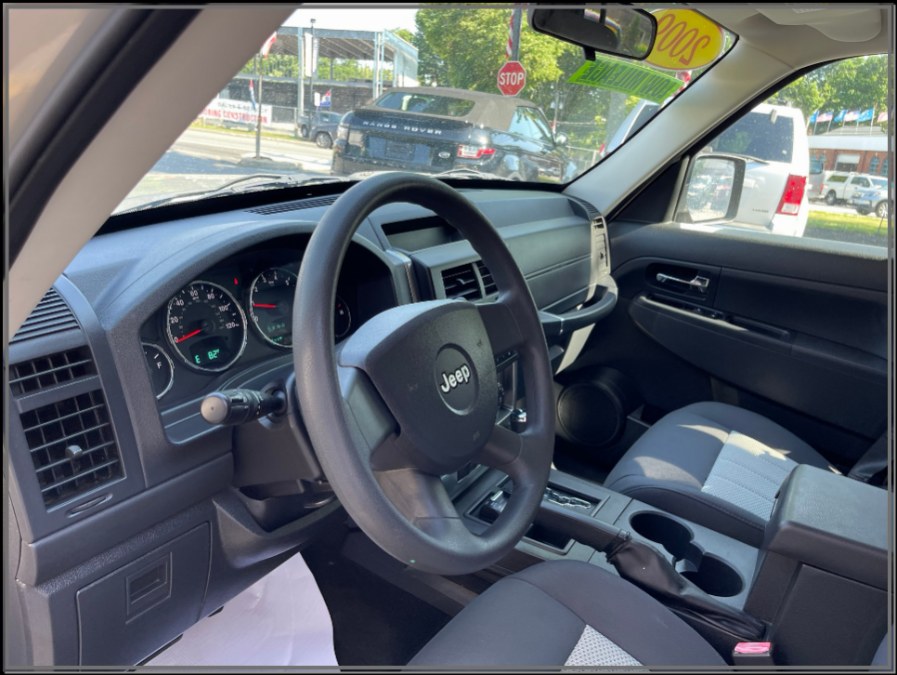 2009 Jeep Liberty 4WD 4dr Sport, available for sale in Huntington Station, New York | My Auto Inc.. Huntington Station, New York 2009 Jeep Liberty 4WD 4dr Sport, available for sale in Huntington Station, New York | My Auto Inc.. Huntington Station, New York