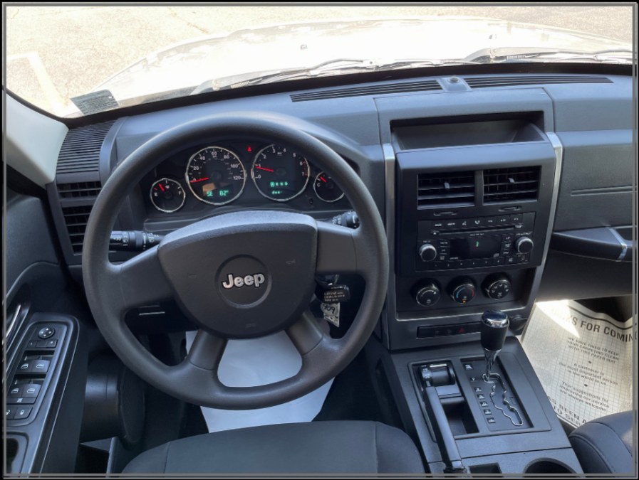 2009 Jeep Liberty 4WD 4dr Sport, available for sale in Huntington Station, New York | My Auto Inc.. Huntington Station, New York 2009 Jeep Liberty 4WD 4dr Sport, available for sale in Huntington Station, New York | My Auto Inc.. Huntington Station, New York
