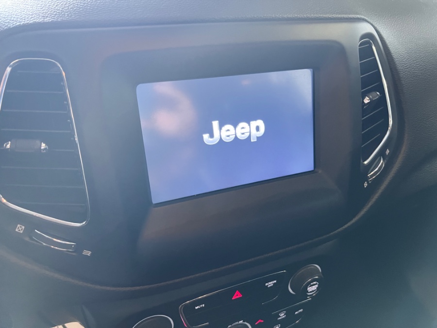 2019 Jeep Compass Latitude 4x4, available for sale in West Babylon , New York | MP Motors Inc. West Babylon , New York 2019 Jeep Compass Latitude 4x4, available for sale in West Babylon , New York | MP Motors Inc. West Babylon , New York