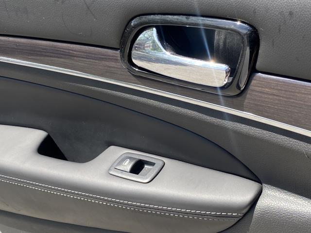 Used Jeep Grand Cherokee Overland 2019 | Eastchester Motor Cars. Bronx, New York Used Jeep Grand Cherokee Overland 2019 | Eastchester Motor Cars. Bronx, New York