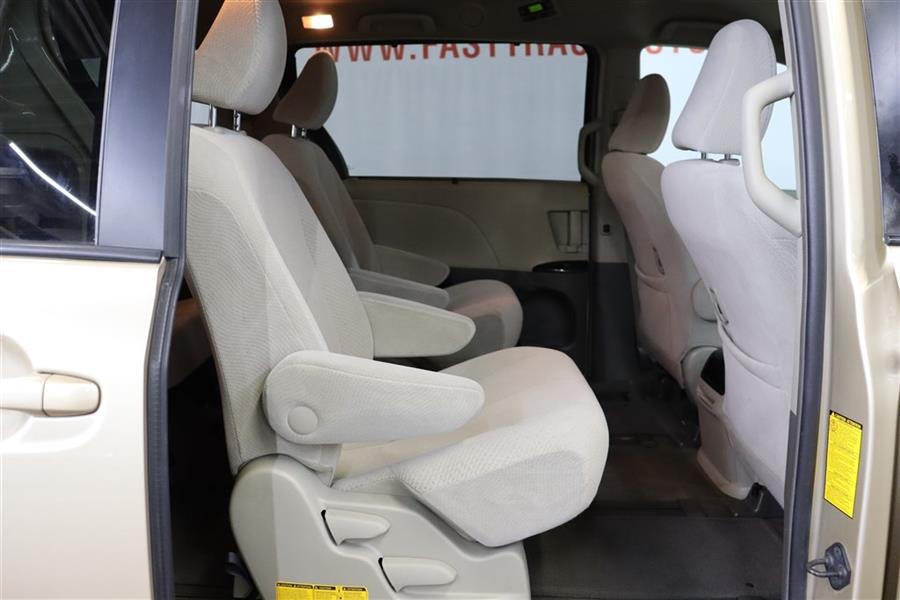 Used Toyota Sienna LE 2013 | Fast Track Motors. Paterson, New Jersey Used Toyota Sienna LE 2013 | Fast Track Motors. Paterson, New Jersey