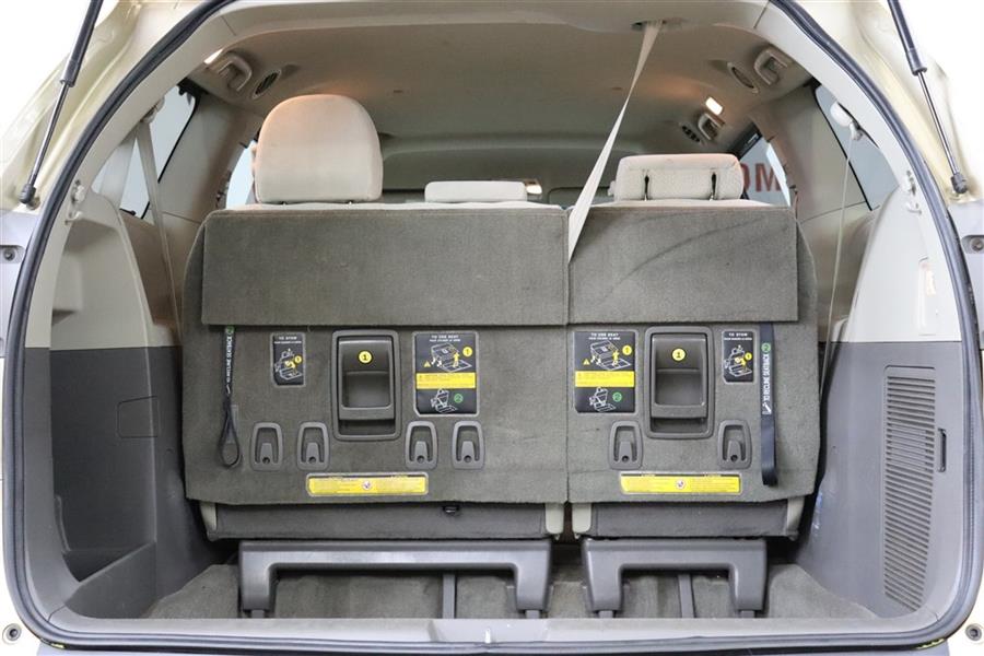 Used Toyota Sienna LE 2013 | Fast Track Motors. Paterson, New Jersey Used Toyota Sienna LE 2013 | Fast Track Motors. Paterson, New Jersey