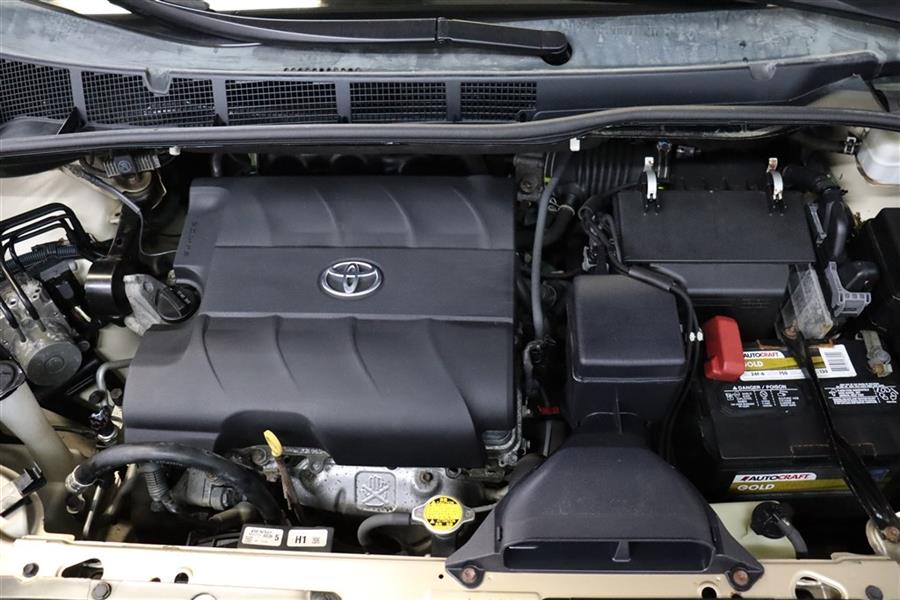 Used Toyota Sienna LE 2013 | Fast Track Motors. Paterson, New Jersey Used Toyota Sienna LE 2013 | Fast Track Motors. Paterson, New Jersey