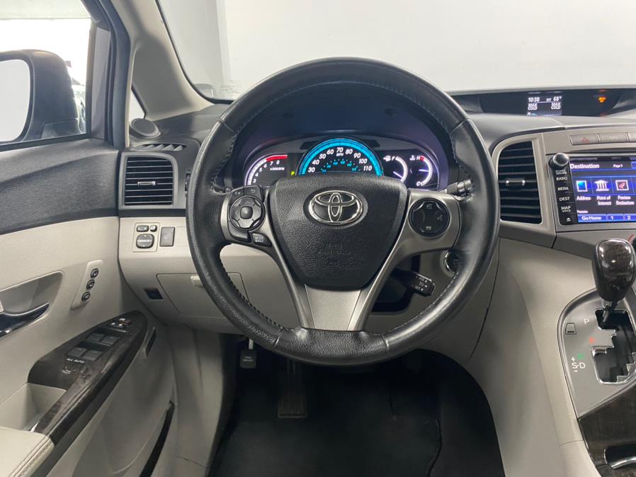 Used Toyota Venza 4dr Wgn V6 AWD Limited (Natl) 2014 | M Auto Group. Elizabeth, New Jersey Used Toyota Venza 4dr Wgn V6 AWD Limited (Natl) 2014 | M Auto Group. Elizabeth, New Jersey