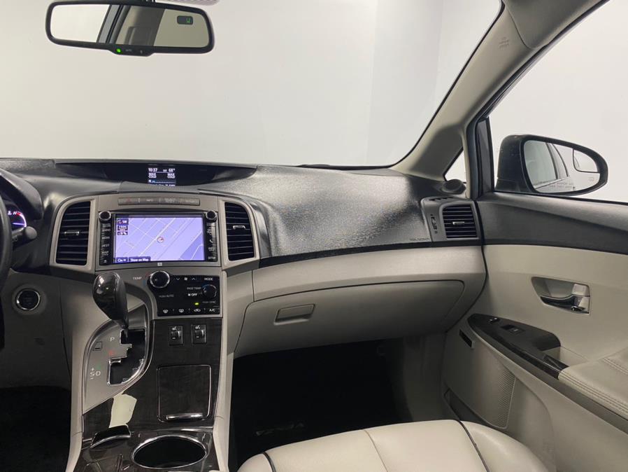 Used Toyota Venza 4dr Wgn V6 AWD Limited (Natl) 2014 | M Auto Group. Elizabeth, New Jersey Used Toyota Venza 4dr Wgn V6 AWD Limited (Natl) 2014 | M Auto Group. Elizabeth, New Jersey