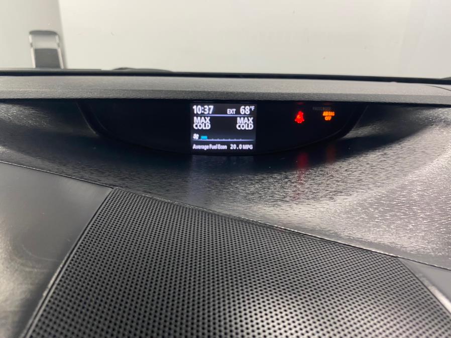 Used Toyota Venza 4dr Wgn V6 AWD Limited (Natl) 2014 | M Auto Group. Elizabeth, New Jersey Used Toyota Venza 4dr Wgn V6 AWD Limited (Natl) 2014 | M Auto Group. Elizabeth, New Jersey
