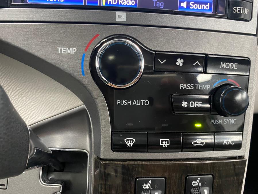 Used Toyota Venza 4dr Wgn V6 AWD Limited (Natl) 2014 | M Auto Group. Elizabeth, New Jersey Used Toyota Venza 4dr Wgn V6 AWD Limited (Natl) 2014 | M Auto Group. Elizabeth, New Jersey