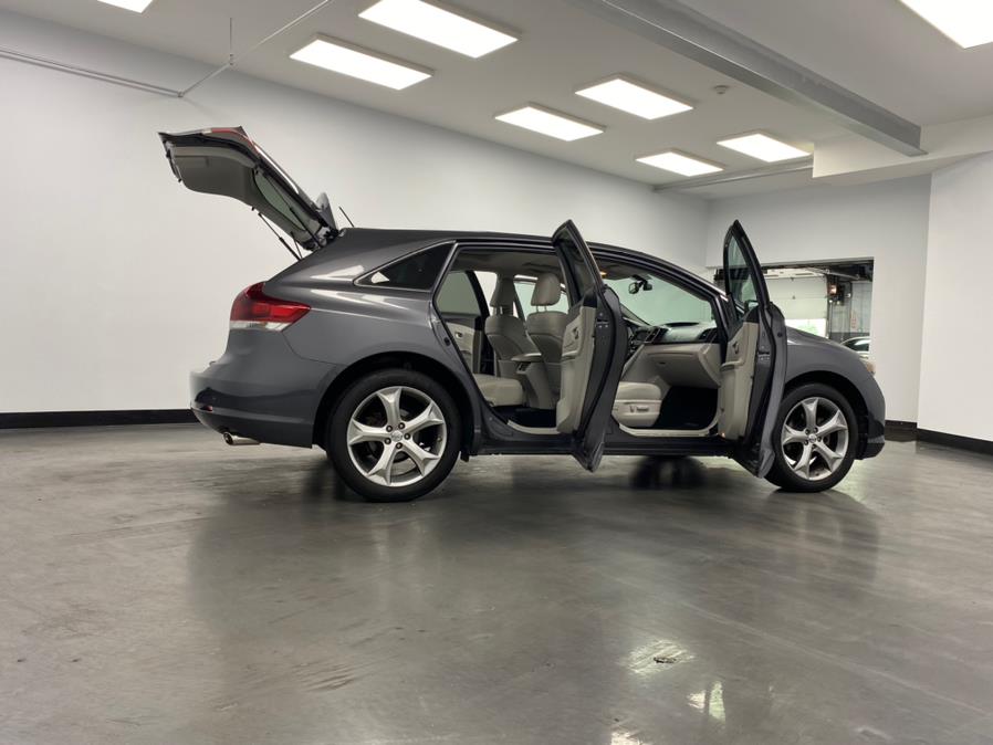 Used Toyota Venza 4dr Wgn V6 AWD Limited (Natl) 2014 | M Auto Group. Elizabeth, New Jersey Used Toyota Venza 4dr Wgn V6 AWD Limited (Natl) 2014 | M Auto Group. Elizabeth, New Jersey