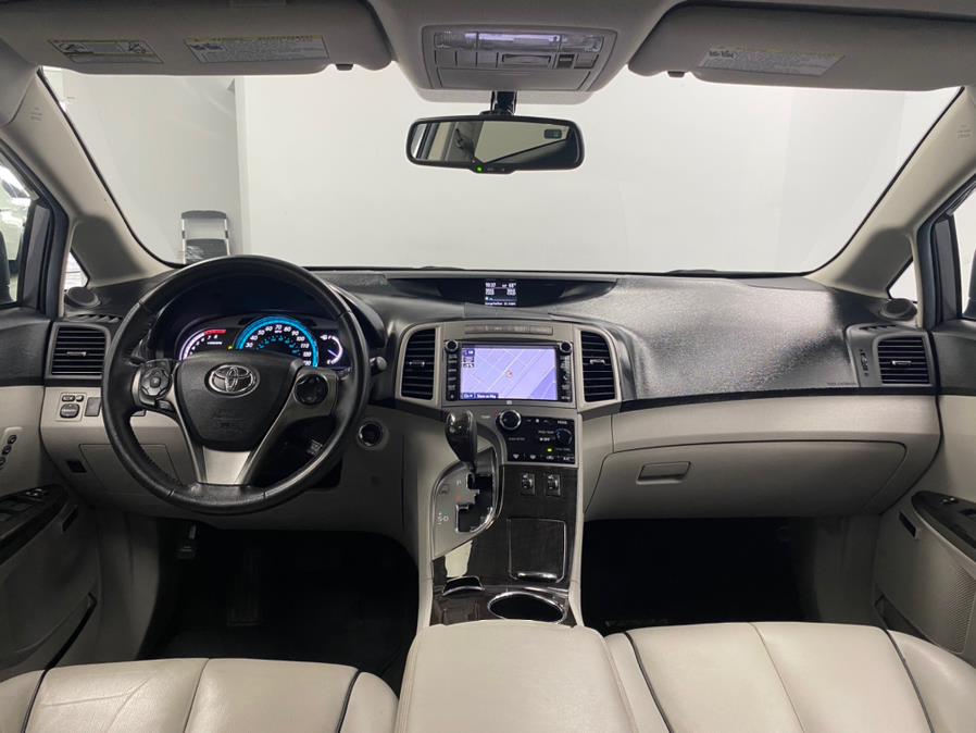 Used Toyota Venza 4dr Wgn V6 AWD Limited (Natl) 2014 | M Auto Group. Elizabeth, New Jersey Used Toyota Venza 4dr Wgn V6 AWD Limited (Natl) 2014 | M Auto Group. Elizabeth, New Jersey