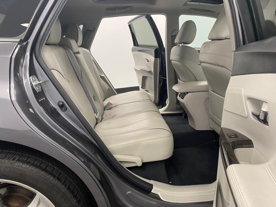 Used Toyota Venza 4dr Wgn V6 AWD Limited (Natl) 2014 | M Auto Group. Elizabeth, New Jersey Used Toyota Venza 4dr Wgn V6 AWD Limited (Natl) 2014 | M Auto Group. Elizabeth, New Jersey