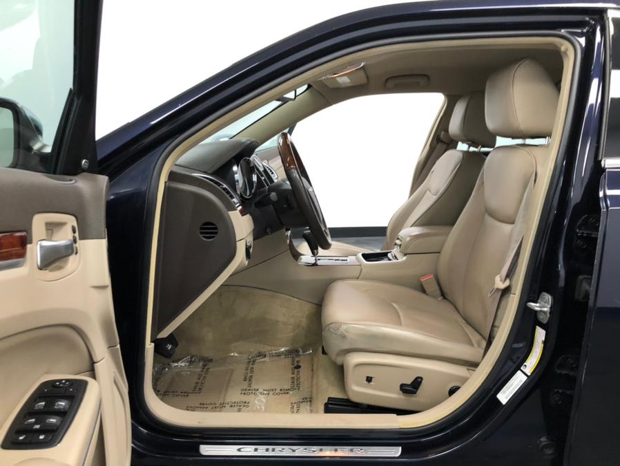 Used Chrysler 300 4dr Sdn Limited RWD 2011 | M Auto Group. Elizabeth, New Jersey Used Chrysler 300 4dr Sdn Limited RWD 2011 | M Auto Group. Elizabeth, New Jersey