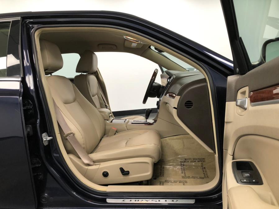 Used Chrysler 300 4dr Sdn Limited RWD 2011 | M Auto Group. Elizabeth, New Jersey Used Chrysler 300 4dr Sdn Limited RWD 2011 | M Auto Group. Elizabeth, New Jersey