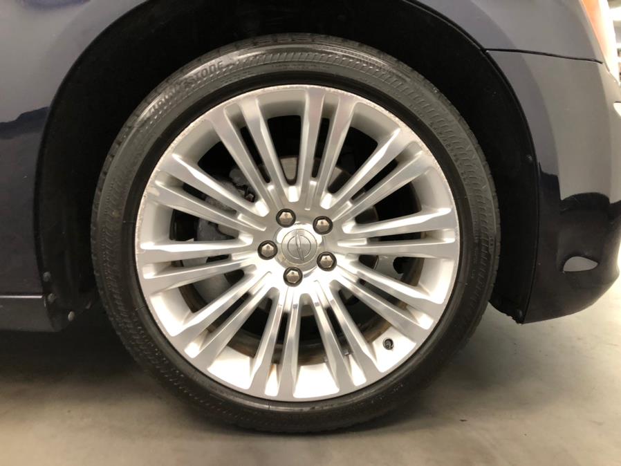 Used Chrysler 300 4dr Sdn Limited RWD 2011 | M Auto Group. Elizabeth, New Jersey Used Chrysler 300 4dr Sdn Limited RWD 2011 | M Auto Group. Elizabeth, New Jersey