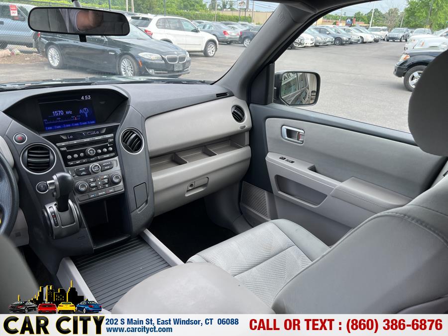 2013 Honda Pilot 4WD 4dr LX, available for sale in East Windsor, Connecticut | Car City LLC. East Windsor, Connecticut 2013 Honda Pilot 4WD 4dr LX, available for sale in East Windsor, Connecticut | Car City LLC. East Windsor, Connecticut