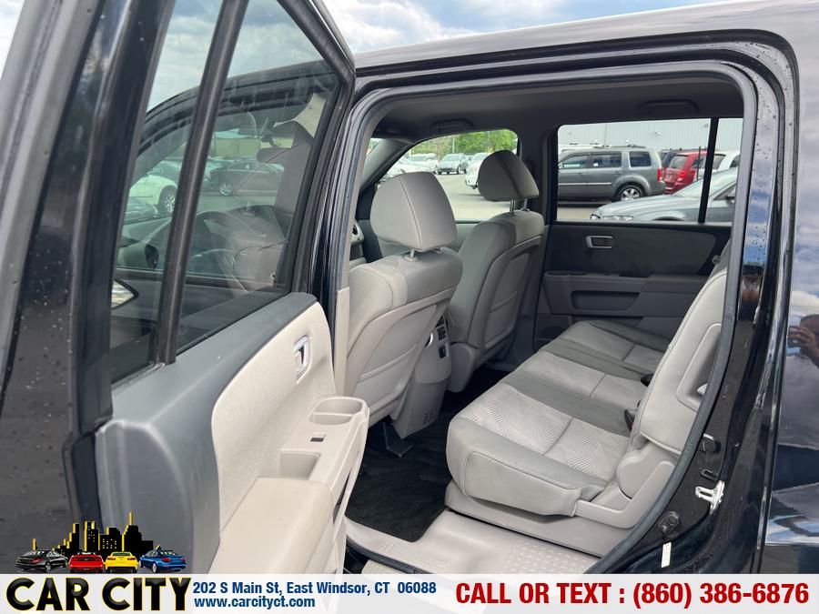 2013 Honda Pilot 4WD 4dr LX, available for sale in East Windsor, Connecticut | Car City LLC. East Windsor, Connecticut 2013 Honda Pilot 4WD 4dr LX, available for sale in East Windsor, Connecticut | Car City LLC. East Windsor, Connecticut