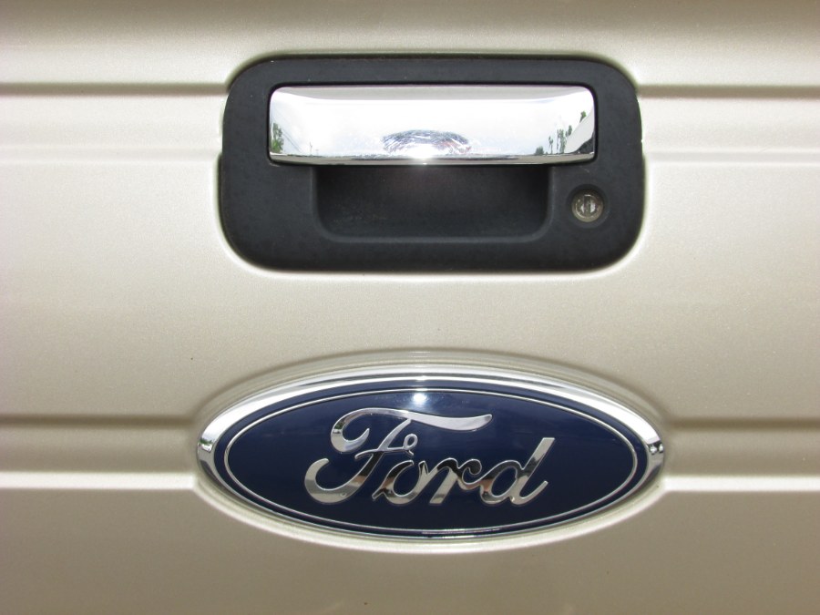2012 Ford F-150 4WD SuperCab 145" XLT, available for sale in East Windsor, Connecticut | United Auto Sales of E Windsor, Inc. East Windsor, Connecticut 2012 Ford F-150 4WD SuperCab 145" XLT, available for sale in East Windsor, Connecticut | United Auto Sales of E Windsor, Inc. East Windsor, Connecticut