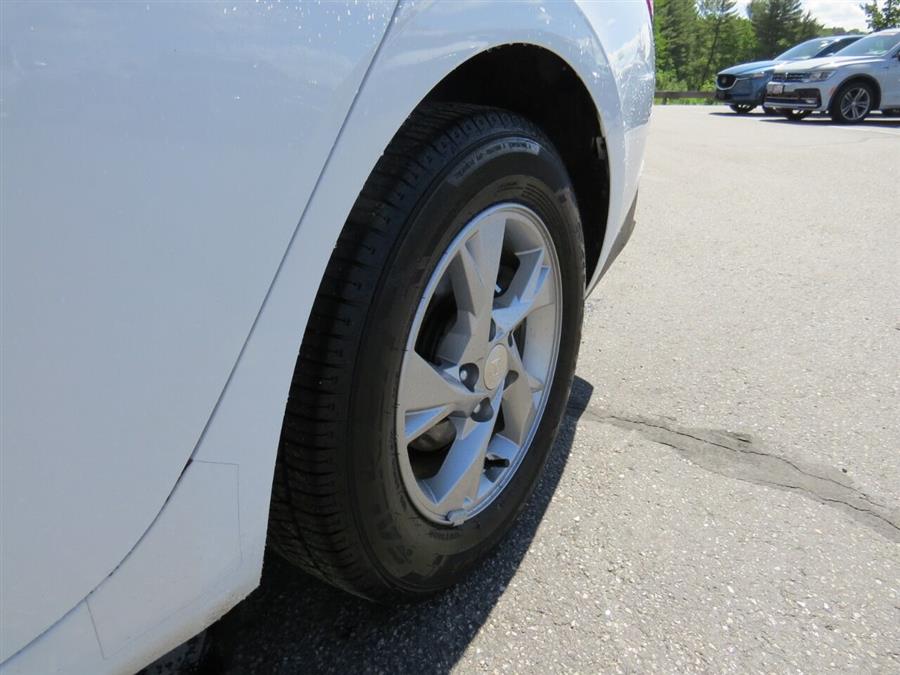 Used Hyundai Elantra SE 4dr Sedan 2021 | Lake City Exports Inc. Auburn, Maine Used Hyundai Elantra SE 4dr Sedan 2021 | Lake City Exports Inc. Auburn, Maine
