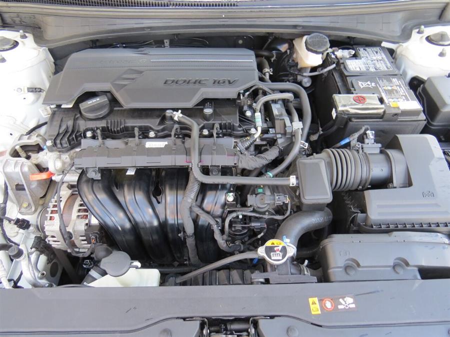 Used Hyundai Elantra SE 4dr Sedan 2021 | Lake City Exports Inc. Auburn, Maine Used Hyundai Elantra SE 4dr Sedan 2021 | Lake City Exports Inc. Auburn, Maine