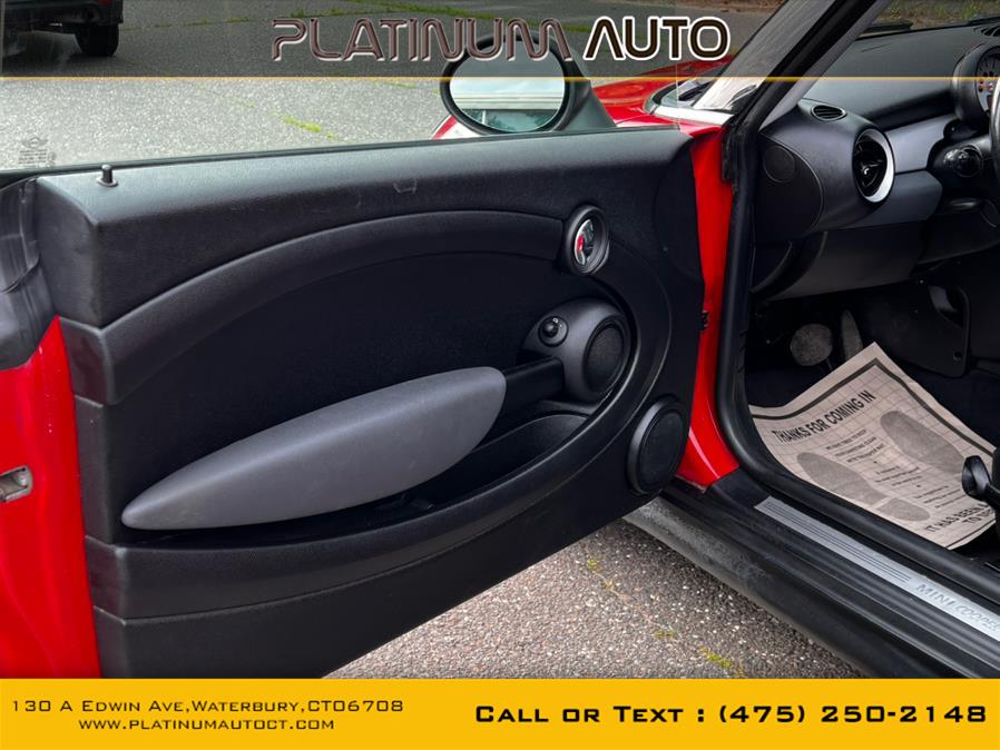 2010 MINI Cooper Hardtop 2dr Cpe, available for sale in Waterbury, Connecticut | Platinum Auto Care. Waterbury, Connecticut 2010 MINI Cooper Hardtop 2dr Cpe, available for sale in Waterbury, Connecticut | Platinum Auto Care. Waterbury, Connecticut