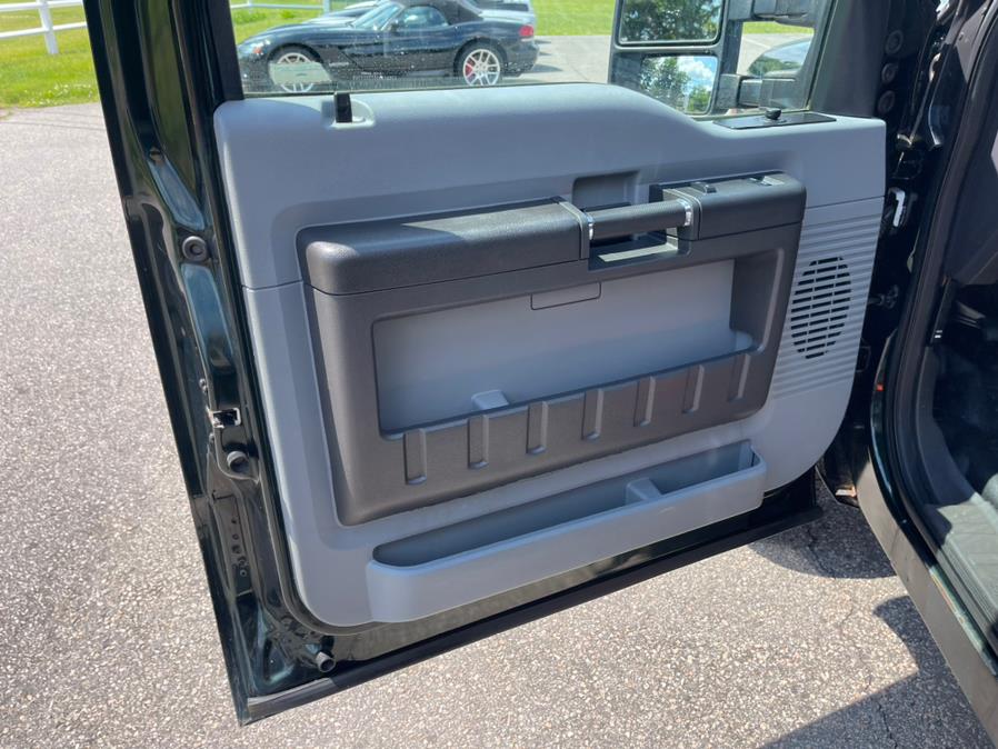 2015 Ford Super Duty F-350 DRW 4WD Reg Cab 141" WB 60" CA XL, available for sale in South Windsor, Connecticut | Mike And Tony Auto Sales, Inc. South Windsor, Connecticut 2015 Ford Super Duty F-350 DRW 4WD Reg Cab 141" WB 60" CA XL, available for sale in South Windsor, Connecticut | Mike And Tony Auto Sales, Inc. South Windsor, Connecticut