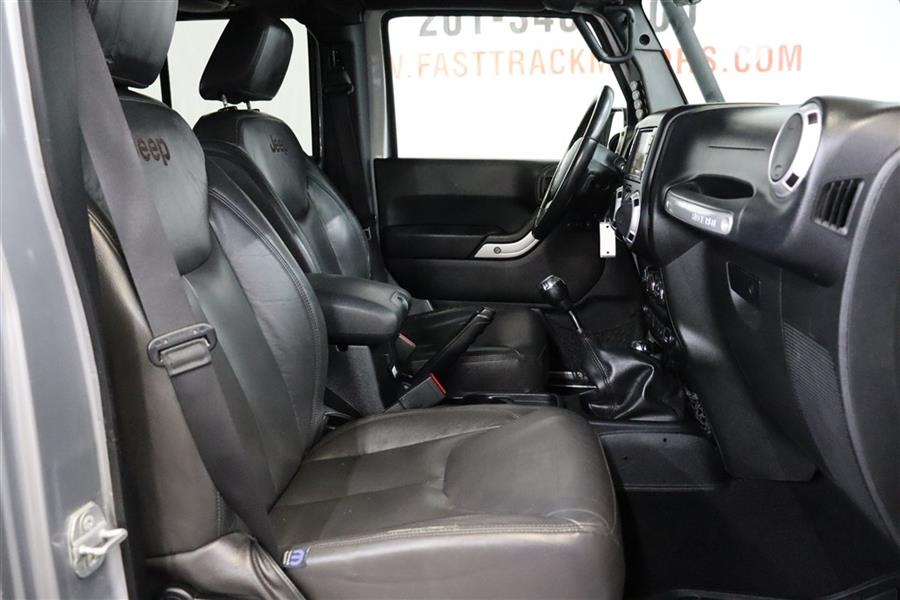 2014 Jeep Wrangler Unlimited RUBICON, available for sale in Paterson, New Jersey | Fast Track Motors. Paterson, New Jersey 2014 Jeep Wrangler Unlimited RUBICON, available for sale in Paterson, New Jersey | Fast Track Motors. Paterson, New Jersey