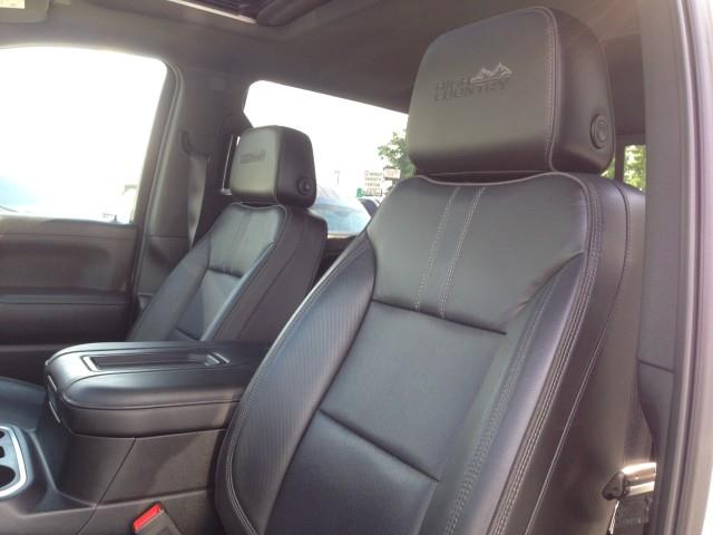 2019 Chevrolet Silverado 1500 High Country 4WD w/ Navi & 360cam, available for sale in Maple Shade, New Jersey | Car Revolution. Maple Shade, New Jersey 2019 Chevrolet Silverado 1500 High Country 4WD w/ Navi & 360cam, available for sale in Maple Shade, New Jersey | Car Revolution. Maple Shade, New Jersey