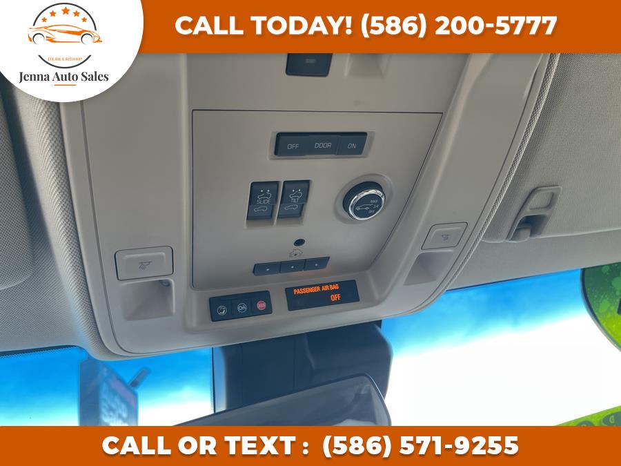 Used Cadillac Escalade ESV 4WD 4dr Luxury 2017 | Jenna Auto Sale Inc. Roseville, Michigan Used Cadillac Escalade ESV 4WD 4dr Luxury 2017 | Jenna Auto Sale Inc. Roseville, Michigan