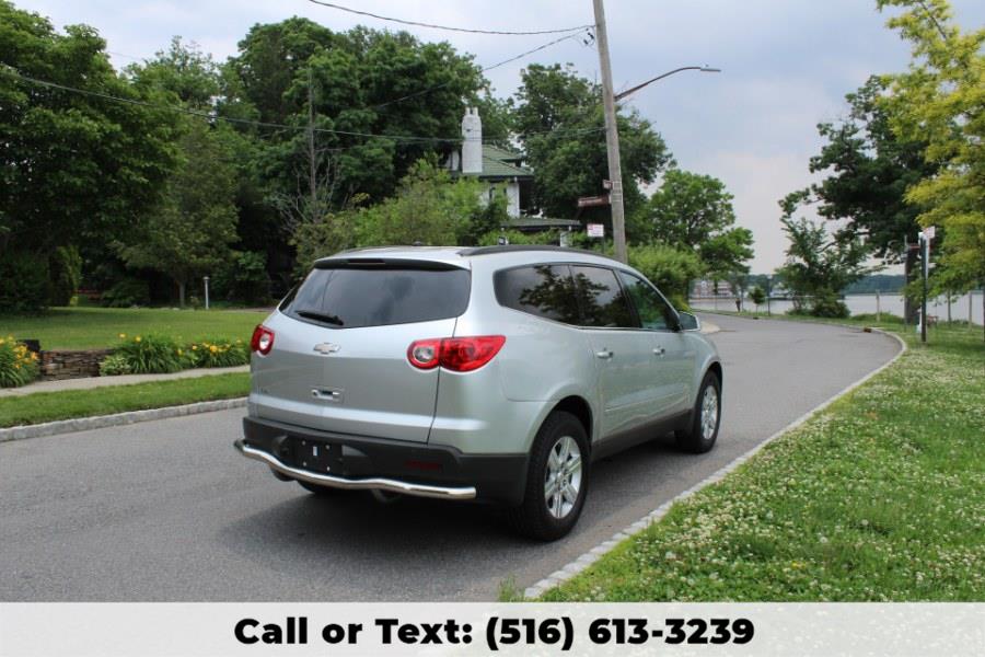 2012 Chevrolet Traverse AWD 4dr LT w/2LT, available for sale in Great Neck, New York | Great Neck Car Buyers & Sellers. Great Neck, New York 2012 Chevrolet Traverse AWD 4dr LT w/2LT, available for sale in Great Neck, New York | Great Neck Car Buyers & Sellers. Great Neck, New York