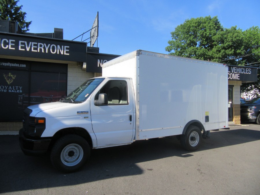 Used Ford Econoline Commercial Cutaway E-350 Super Duty 158" SRW 2014 | Royalty Auto Sales. Little Ferry, New Jersey Used Ford Econoline Commercial Cutaway E-350 Super Duty 158" SRW 2014 | Royalty Auto Sales. Little Ferry, New Jersey