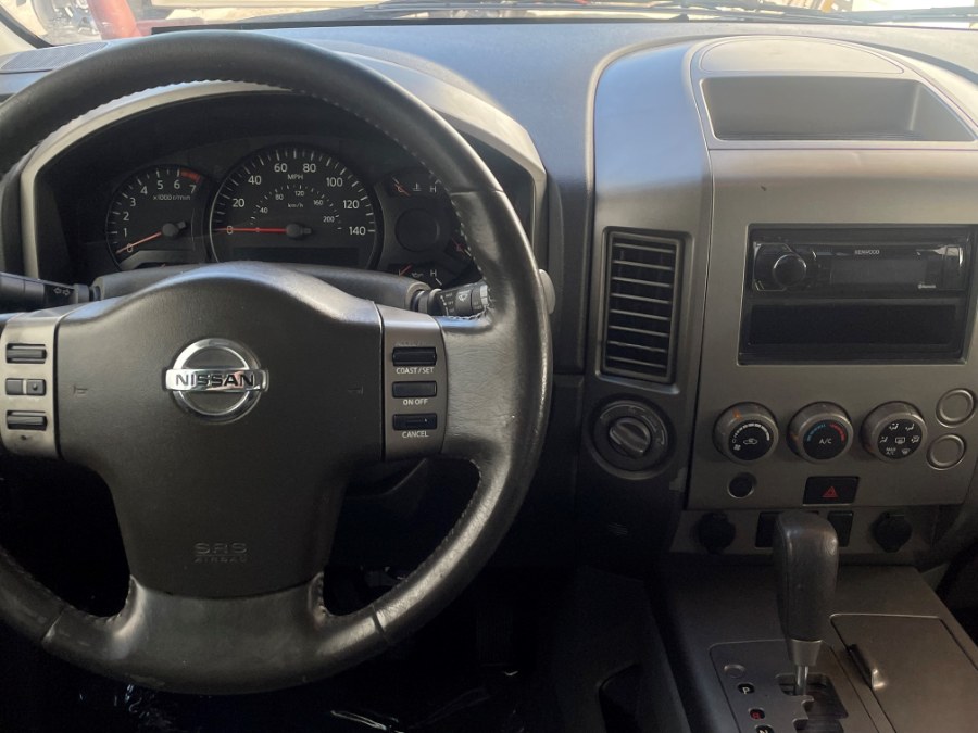 2006 Nissan Titan SE King Cab 4WD, available for sale in Corona, California | Green Light Auto. Corona, California 2006 Nissan Titan SE King Cab 4WD, available for sale in Corona, California | Green Light Auto. Corona, California