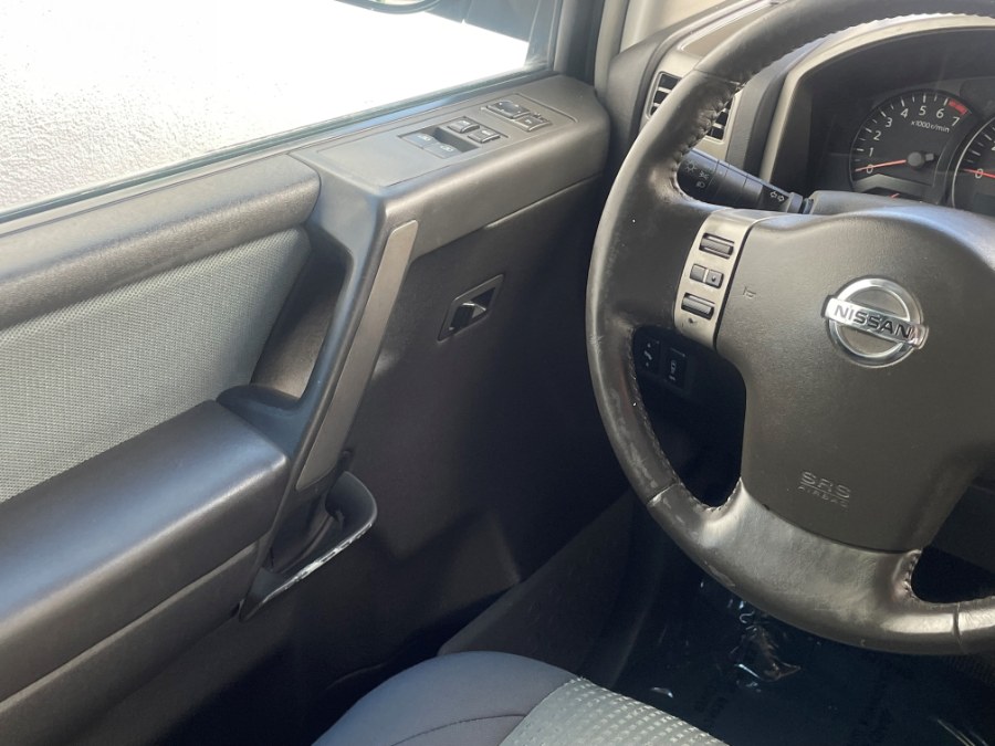 2006 Nissan Titan SE King Cab 4WD, available for sale in Corona, California | Green Light Auto. Corona, California 2006 Nissan Titan SE King Cab 4WD, available for sale in Corona, California | Green Light Auto. Corona, California