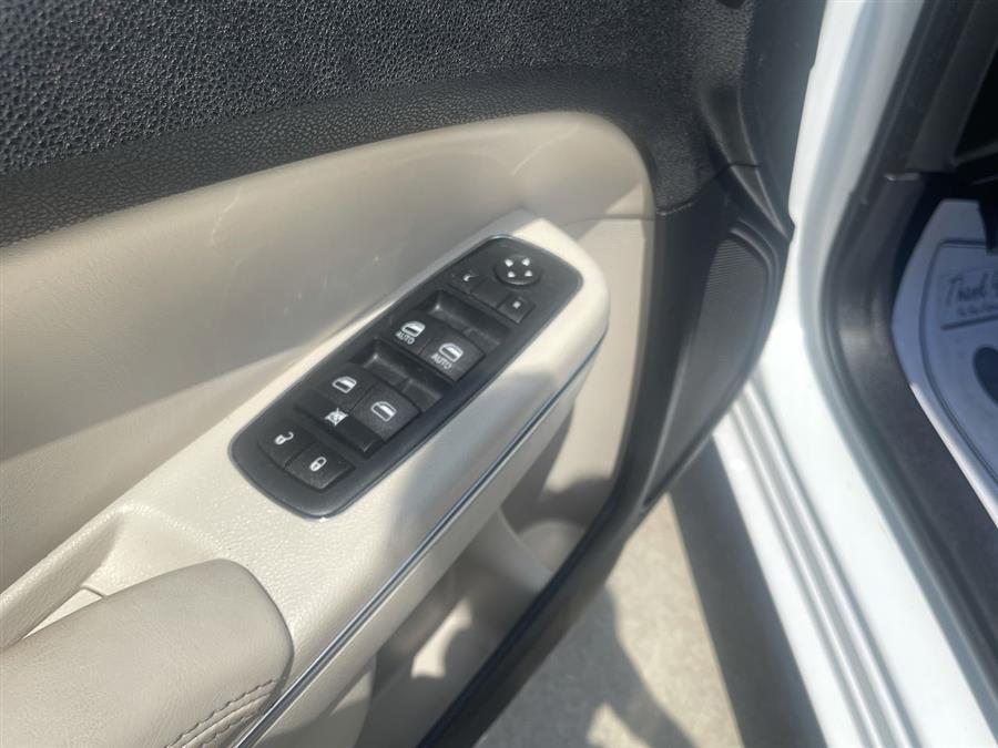 2015 Chrysler 300 4dr Sdn Limited RWD, available for sale in Elida, Ohio | Josh's All Under Ten LLC. Elida, Ohio 2015 Chrysler 300 4dr Sdn Limited RWD, available for sale in Elida, Ohio | Josh's All Under Ten LLC. Elida, Ohio
