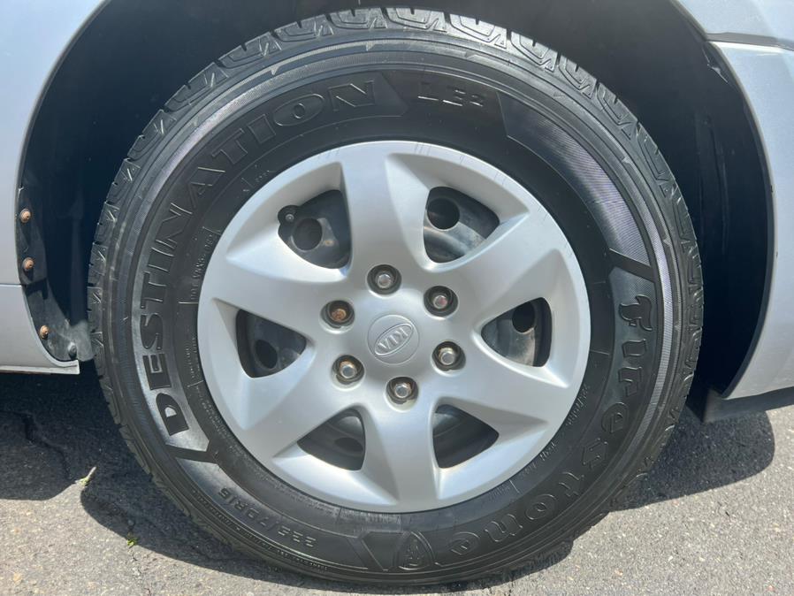 2010 Kia Sedona 4dr LWB LX, available for sale in Plantsville, Connecticut | L&S Automotive LLC. Plantsville, Connecticut 2010 Kia Sedona 4dr LWB LX, available for sale in Plantsville, Connecticut | L&S Automotive LLC. Plantsville, Connecticut