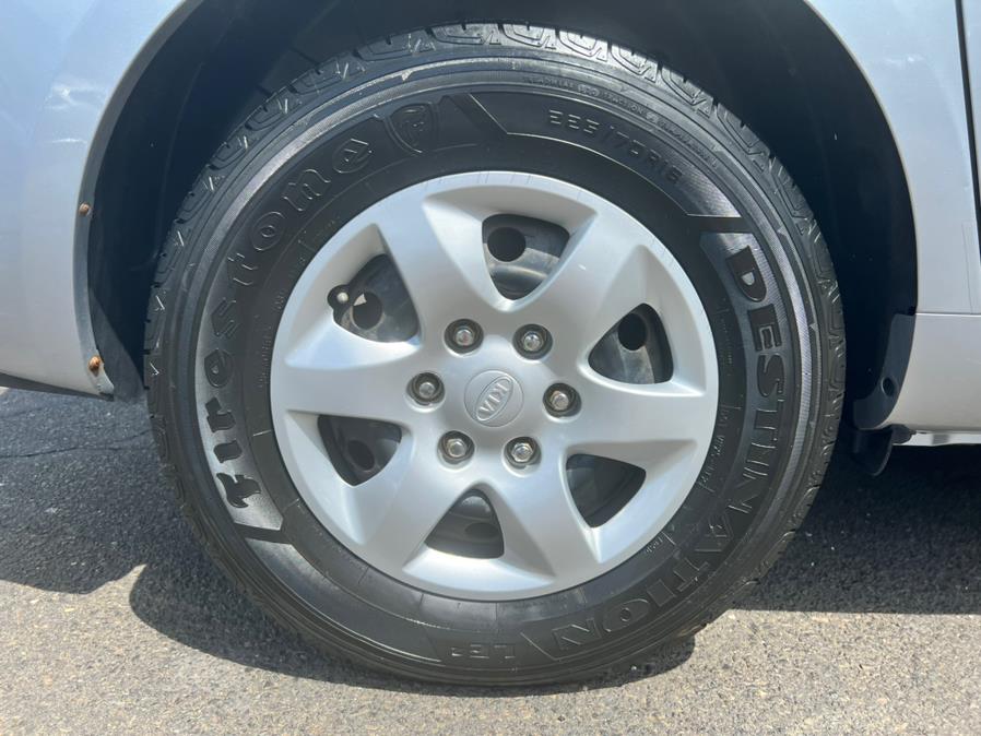 2010 Kia Sedona 4dr LWB LX, available for sale in Plantsville, Connecticut | L&S Automotive LLC. Plantsville, Connecticut 2010 Kia Sedona 4dr LWB LX, available for sale in Plantsville, Connecticut | L&S Automotive LLC. Plantsville, Connecticut