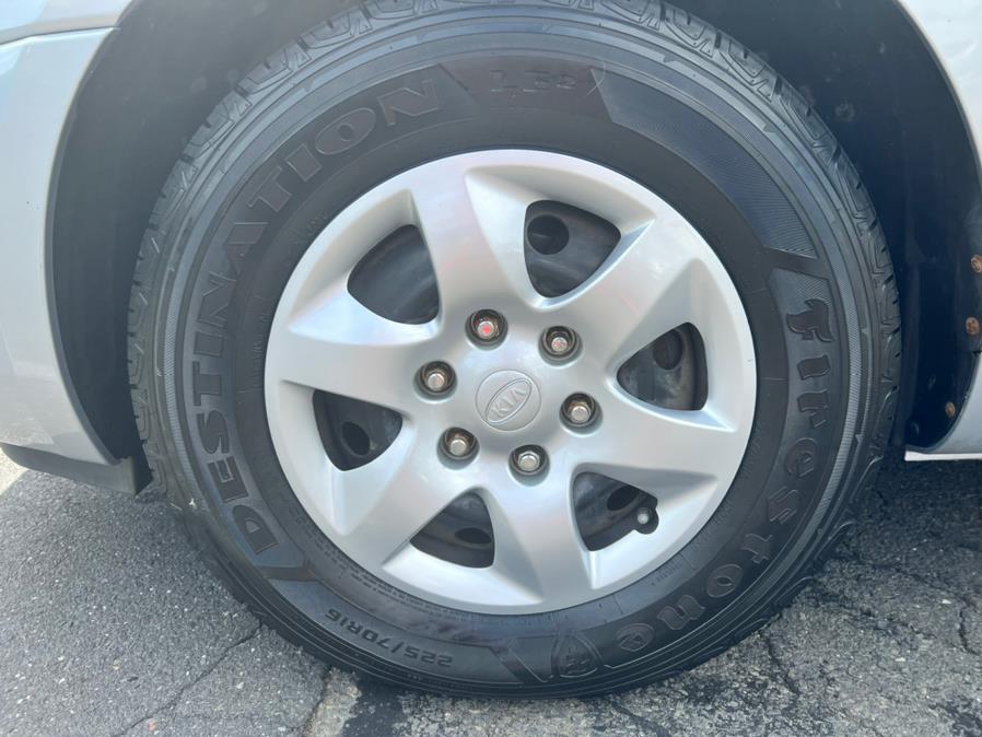 2010 Kia Sedona 4dr LWB LX, available for sale in Plantsville, Connecticut | L&S Automotive LLC. Plantsville, Connecticut 2010 Kia Sedona 4dr LWB LX, available for sale in Plantsville, Connecticut | L&S Automotive LLC. Plantsville, Connecticut