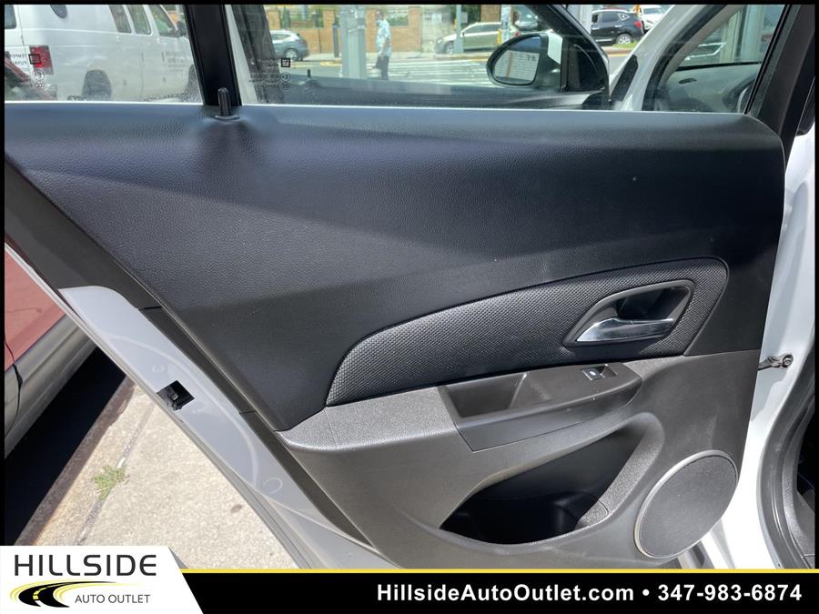 Used Chevrolet Cruze 2LT 2011 | Hillside Auto Outlet. Jamaica, New York Used Chevrolet Cruze 2LT 2011 | Hillside Auto Outlet. Jamaica, New York