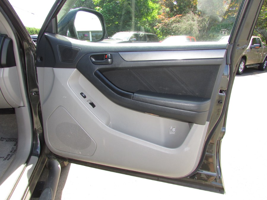 Used Toyota 4Runner 4dr SR5 Sport V6 Auto 4WD 2006 | United Auto Sales of E Windsor, Inc. East Windsor, Connecticut Used Toyota 4Runner 4dr SR5 Sport V6 Auto 4WD 2006 | United Auto Sales of E Windsor, Inc. East Windsor, Connecticut