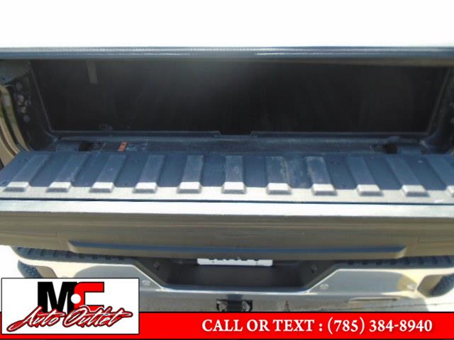 2020 GMC Sierra 1500 4WD Crew Cab 147" SLT, available for sale in Colby, Kansas | M C Auto Outlet Inc. Colby, Kansas 2020 GMC Sierra 1500 4WD Crew Cab 147" SLT, available for sale in Colby, Kansas | M C Auto Outlet Inc. Colby, Kansas