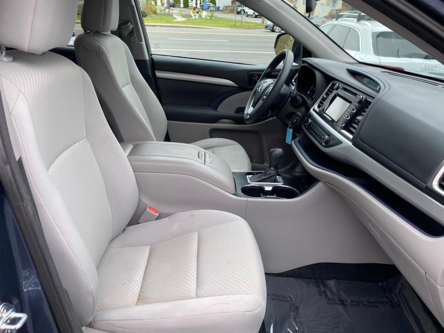Used Toyota Highlander AWD 4dr V6 LE Plus (Natl) 2014 | Lava Motors 2 Inc. Canton, Connecticut Used Toyota Highlander AWD 4dr V6 LE Plus (Natl) 2014 | Lava Motors 2 Inc. Canton, Connecticut