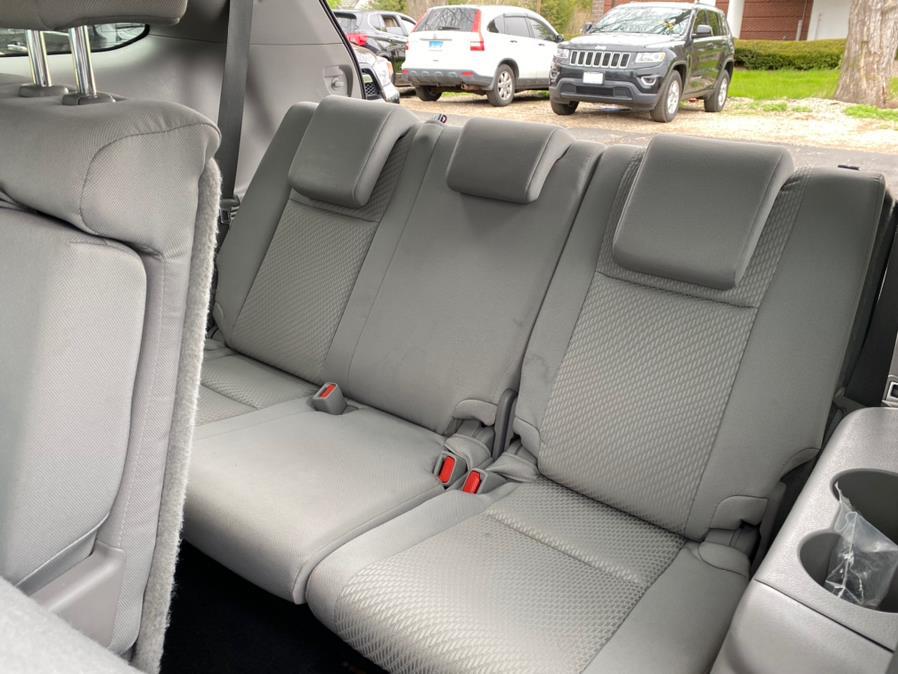 Used Toyota Highlander AWD 4dr V6 LE Plus (Natl) 2014 | Lava Motors 2 Inc. Canton, Connecticut Used Toyota Highlander AWD 4dr V6 LE Plus (Natl) 2014 | Lava Motors 2 Inc. Canton, Connecticut